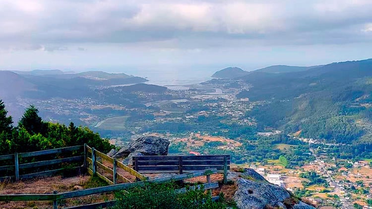 bancos galicia monte castelo viveiro Banco del Monte Castelo en Viveiro