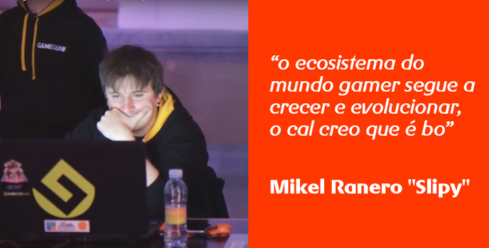 Entrevistamos a Mikel Ranero “Slipy” co gallo do Día do Gamer