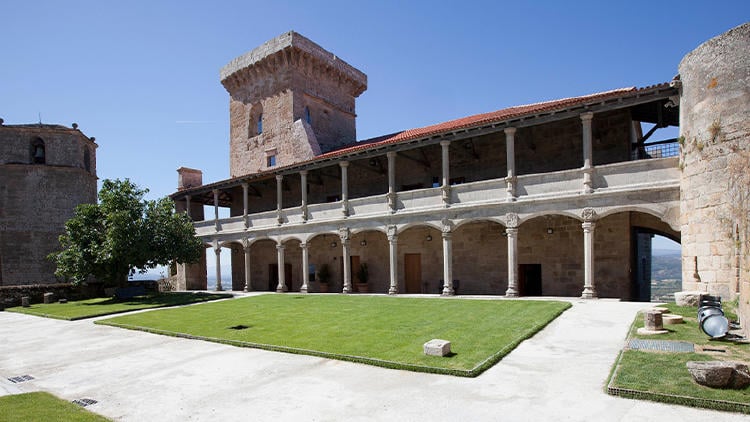 Parador Castillo de Monterrei