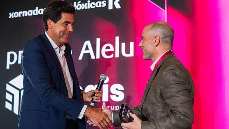 xornadas tecnoloxicas R premio aleluIA xornadas tecnoloxicas R premio aleluIA