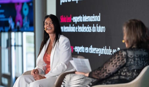 entrevista silvia leal jornadas tecnologicas r 2025 Entrevista a Silvia Leal Jornadas Tecnológicas R 2025