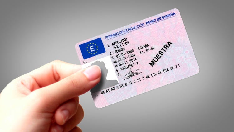 carnet internacional conducir permiso nacional Carnet internacional de conducir: toda la información