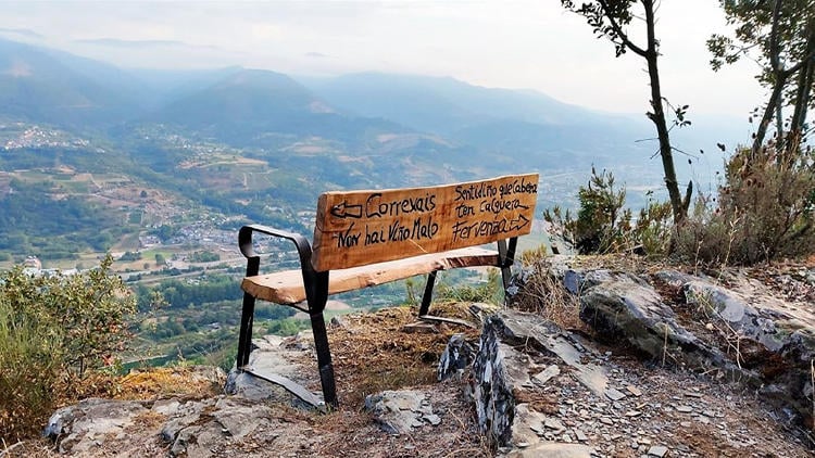 Mirador Valle de Valdeorras Banco de la Amistad, Fervenza Correxais