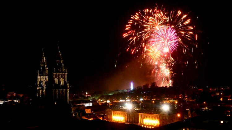 festas apostol santiago fuegos Fiestas de Santiago Apóstol: la fiesta de toda Galicia