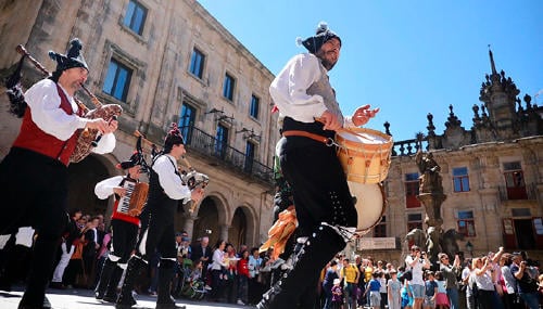 Gaiteiros en las fiestas de la Ascensión de Santiago de Compostela